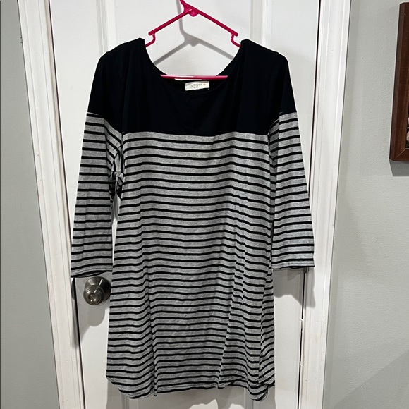 Umgee Dresses & Skirts - Umgee Black Top